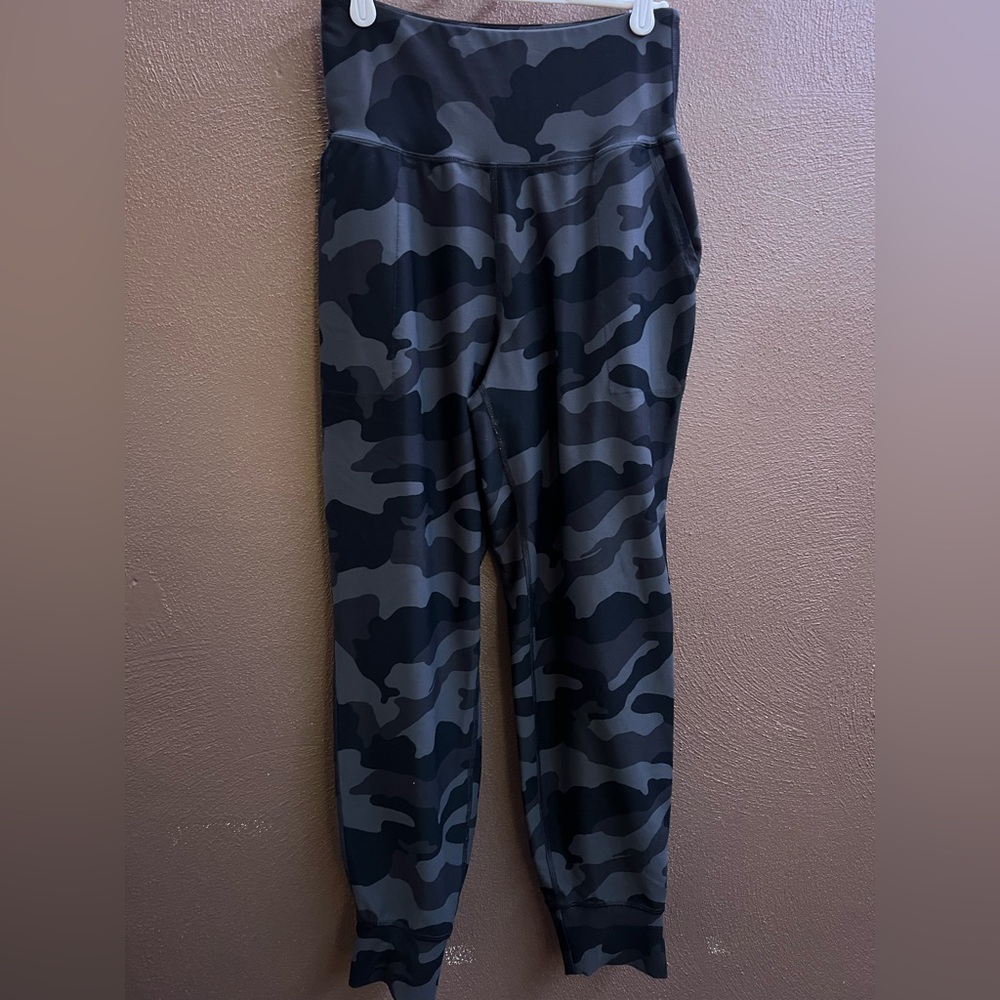 Camo legging joggers